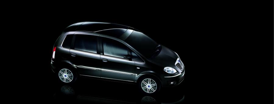  Lancia Musa 2007 года  (фото 14 из 86)